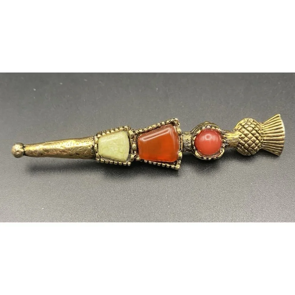 Vintage Scottish Style Thistle Dirk Kilt Pin Brooch Gold Tone Faux Agate 3" - Picture 1 of 7